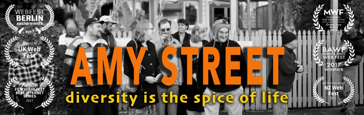 A crowd of Lifestylers outside a house on Amy Street